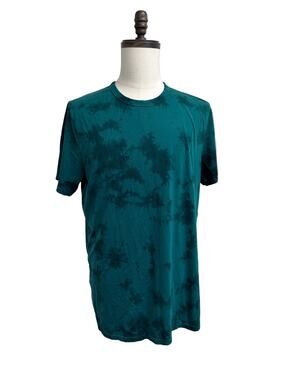 Lululemon Men's short sleeve shirt